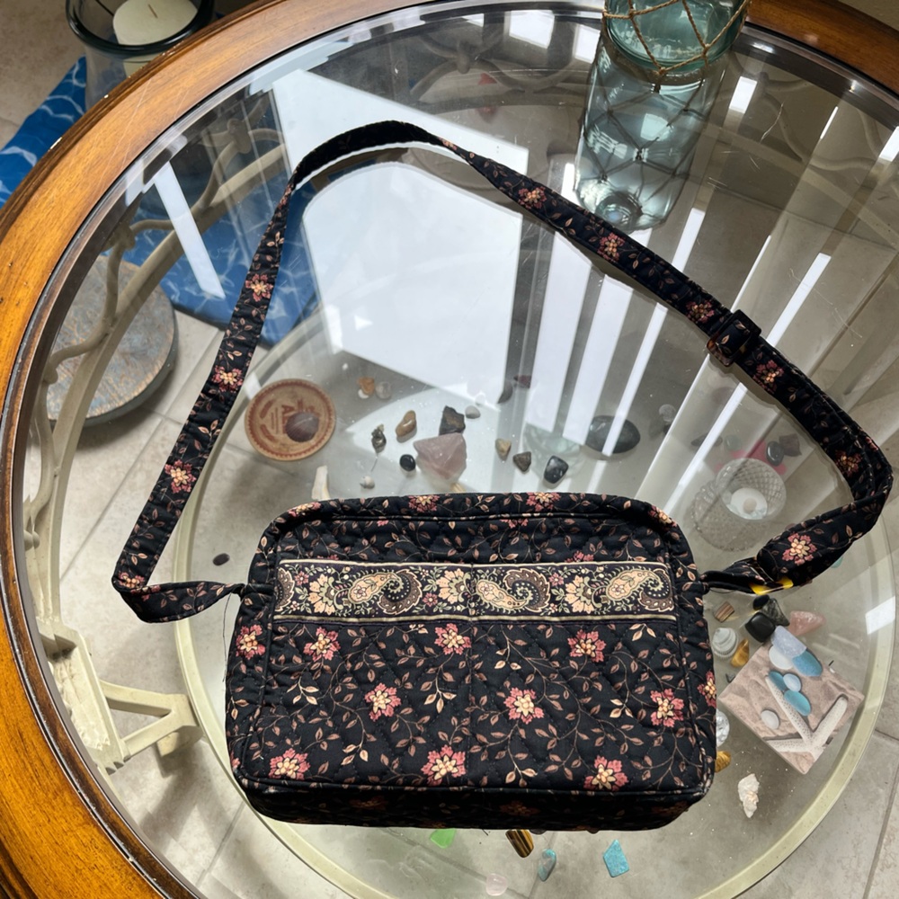 VINTAGE ❤️VERA BRADLEY❤️ Cross Body Bag Black/Red - Picture 6 of 10